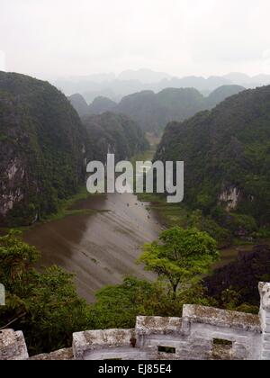 Fiume di Tam Coc Foto Stock