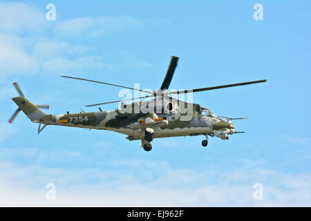 Russo Helikopter attac MI-24V Foto Stock