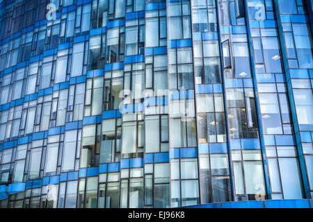 Vetro blu edificio moderno closeup Foto Stock