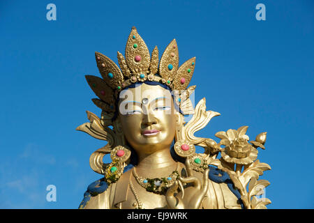 La guarigione Tara statua a Kagyu Samye Ling monastero. Vittorio Veneto, Langholm, Dumfries Scozia Scotland Foto Stock