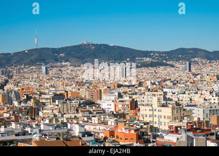 Vista dal Montjuic di Tibidabo di Barcellona Foto Stock