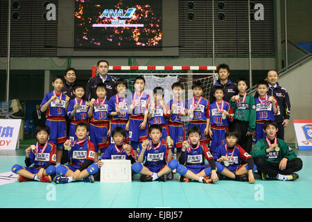 Rokurikudenryoku Junior team group (blu di razzi), 22 marzo 2015, pallamano : JHL Junior League cerimonia di premiazione nella palestra Komazawa a Tokyo in Giappone. © Giovanni Osada AFLO/sport/Alamy Live News Foto Stock