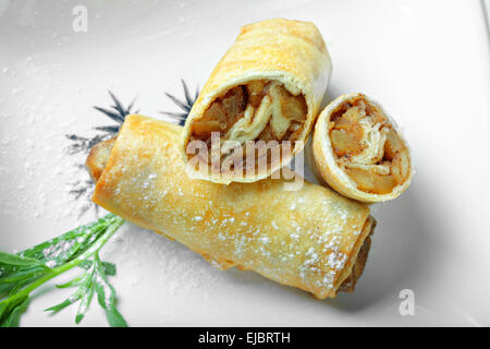 Apple involtini primavera closeup Foto Stock