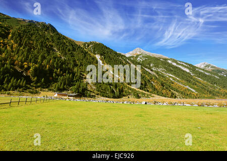 Giornata di sole delle Alpi Foto Stock