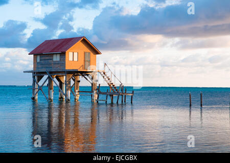 Home sull'oceano di Ambergris Caye Belize Foto Stock