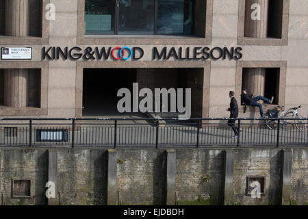 KWM, Re e legno Mallesons global ditta di legge uffici di Londra Foto Stock