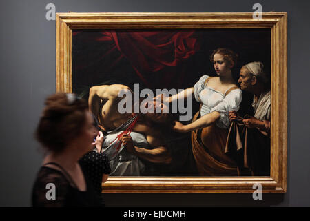 Judith decapitazione Oloferne. La pittura di Caravaggio nella Galleria Nazionale di Arte Antica di Palazzo Barberini di Roma, Italia. Il dipinto dalla collezione della Galleria Nazionale di Arte Antica di Palazzo Barberini a Roma, Italia, è stato presentato alla mostra "Da Guercino a Caravaggio'. Foto Stock
