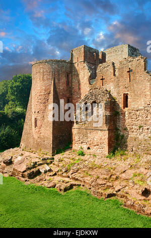 Il XII secolo normanna medievale rovine del castello di Goodrich fortificazioni, Goodrich, Herefordshire, Inghilterra Foto Stock