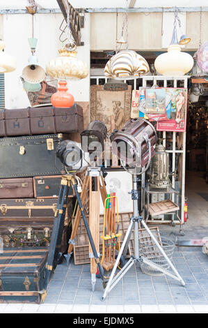 Israele, Tel Aviv-Yafo, shuk hapishpeshim - Mercato delle pulci a Yafo Foto Stock