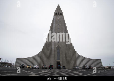 Cattedrale di Hallgrimskirkja Reykjavik Islanda Foto Stock