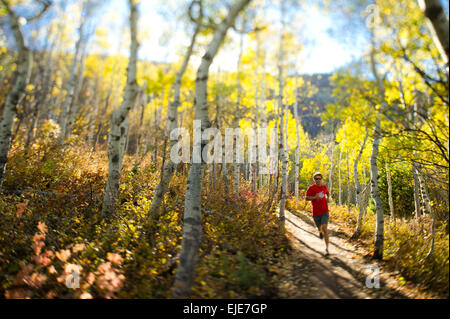 Uomo che corre in Utah. Foto Stock