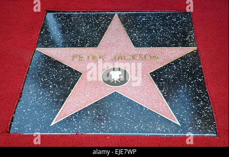LOS ANGELES, CA - 8 dicembre 2014: direttore Peter Jackson su Hollywood Blvd dove fu onorato con la 2,538th della stella sulla Hollywood Walk of Fame. Foto Stock
