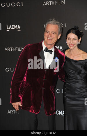 LOS ANGELES, CA - 1 Novembre 2014: Bobby Shriver & moglie Malissa Shriver al 2014 LACMA Art + Film Gala presso il Los Angeles County Museum of Art. Foto Stock