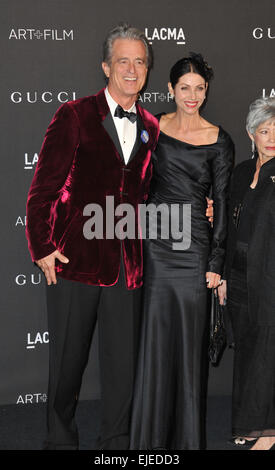 LOS ANGELES, CA - 1 Novembre 2014: Bobby Shriver & moglie Malissa Shriver al 2014 LACMA Art + Film Gala presso il Los Angeles County Museum of Art. Foto Stock