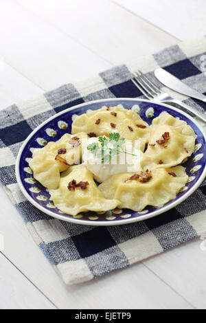 In casa pierogi gnocchi di patate, cibo polacco Foto Stock