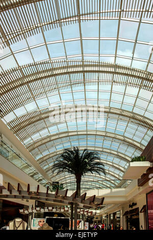 All'interno della nuova Università Town Center Mall situato appena al di fuori della I-75 sulla University Parkway in Sarasota FL Foto Stock