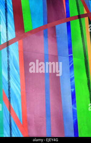 Dettagli su un vetro colorato i pannelli su approcci a Liverpool la Cattedrale Metropolitana Foto Stock