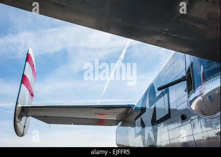 Chrome corposo Boeing B-25 Mitchell twin-bombardiere del motore. Foto Stock