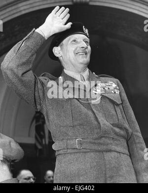 BERNARD MONTGOMERY (1887-1976) ufficiale dell'esercito britannico in occasione di una visita in Canada nel 1953 Foto Stock