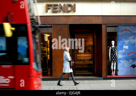 Londra, Inghilterra, Regno Unito. Fendi shop su Sloane Street e Knightsbridge. Foto Stock