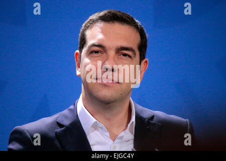 Marzo 23, 2015 - Berlino: il Primo Ministro greco Alexis Tsipras in occasione di una conferenza stampa dopo un incontro con il Cancelliere tedesco in Chanclery a Berlino. Foto Stock