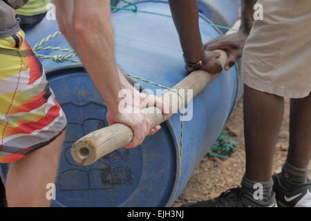 UCT GSB Teambuilding evento al Back 2 Basics avventura campeggio, Sud Africa Foto Stock