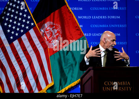 New York, Stati Uniti d'America. 26 Mar, 2015. Il Presidente afghano Ashraf Ghani parla durante la Columbia il mondo leader Forum presso la Columbia University di New York, gli Stati Uniti, il 26 marzo 2015. Credito: Wang Lei/Xinhua/Alamy Live News Foto Stock