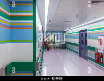 St Mary s Hospital di Londra, Regno Unito. Design: Bridget Riley, 2014. Foto Stock