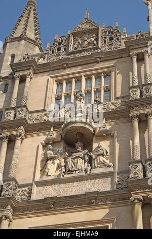 La scultura dettaglio sulla torre dei cinque ordini, bodlein library, oxford, oxfordshire, England, Regno Unito Foto Stock