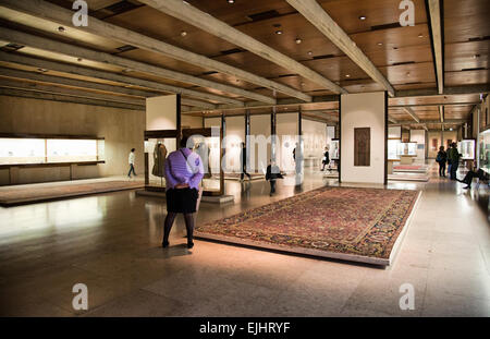 Esfahan moquette e presenta al Museu Calouste Gulbenkian - Lisbona Portogallo Foto Stock