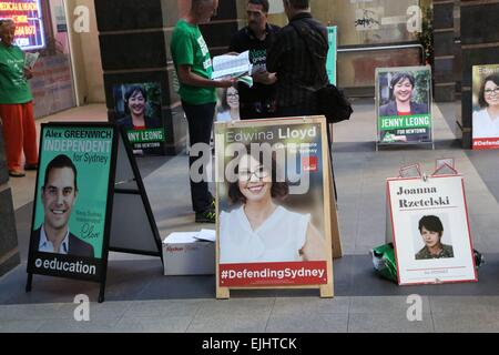 Sydney, Australia. Il 27 marzo 2015. Il Nuovo Galles del Sud le elezioni si terranno sabato 28 marzo. Pre-polling ha già iniziato per quelle ammissibili per il voto anticipato. Nella foto è un stand per sondaggi su Pitt Street. Credito: Richard Milnes/Alamy Live News Foto Stock