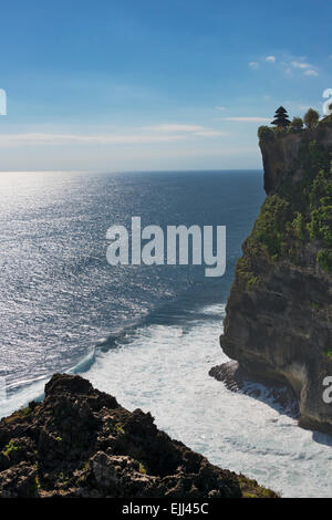 Uluwatu tempio sulla scogliera, isola di Bali, Indonesia Foto Stock