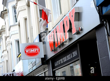 Worthing Inghilterra Regno Unito - Wimpy Burger Bar ristorante cafe a Worthing Foto Stock