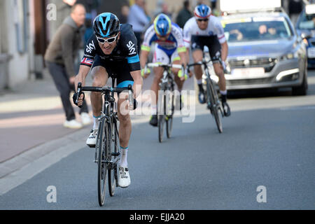 Nelle Fiandre, in Belgio. 27 Mar, 2015. UCI tour in bicicletta. E3 Harelbeke. Geraint Thomas di Sky celebra la vittoria durante il tour mondiale 58a edizione di E3 Harelbeke corsa di ciclismo Credito: Azione Sport Plus/Alamy Live News Foto Stock