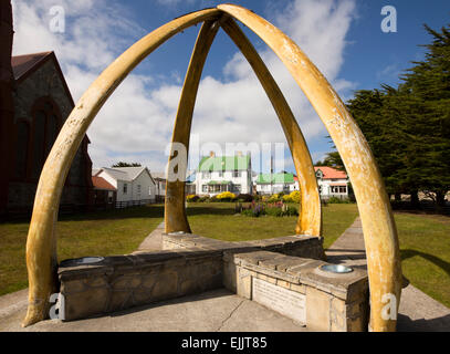 Falkland Port Stanley, whalebone arch, eretto nel 1933 per celebrare il centenario della regola britannica Foto Stock