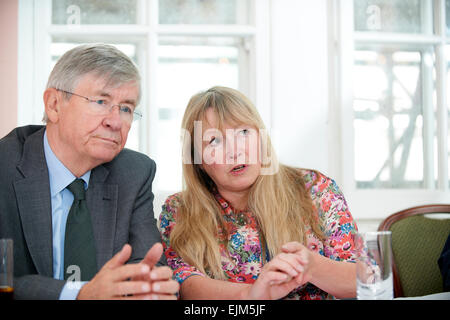 Piers Paul Read e Maria Killen al oldie pranzo letterario 18/09/12 Foto Stock