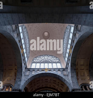 Belgio, Anversa, Antwerpen-Centraal stazione ferroviaria Foto Stock