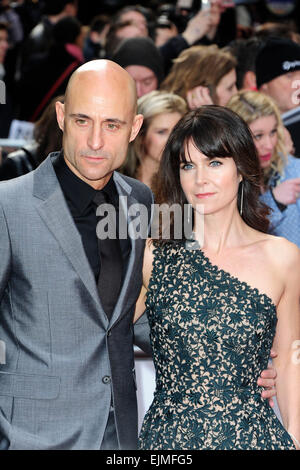 Londra, Regno Unito. 29 Mar, 2015. Mark Strong frequentare il ventesimo JAMESON Empire Awards 2015 al Grosvenor House Hotel Londra il 29 marzo 2015. Credito: Peter Phillips/Alamy Live News Foto Stock