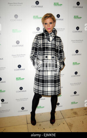 Emilia Fox ospitato dal British fashion house Jacques Vert aiuto Macmillan Cancer Support..famosa IMMAGINI CARATTERISTICHE AGENZIA 13 Harwood Road London SW6 4QP REGNO UNITO Tel +44 (0) 20 7731 9333 Fax +44 (0) 20 7731 9330 e-mail info@famous.uk.com www.famous.uk.com JOAR000079 Foto Stock