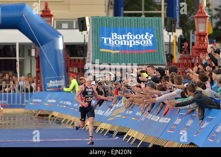 Auckland, Nuova Zelanda, funzione, evidenziare. 29 Mar, 2015. Auckland, Nuova Zelanda - 29 Marzo 2015 - Jonathan Brownlee (Gran Bretagna, GBR) attraversando il traguardo durante il 2015 International Triathlon World Serie Elite Uomini su Marzo 29, 2015 a Auckland, Nuova Zelanda, funzione, evidenziare. © dpa/Alamy Live News Foto Stock