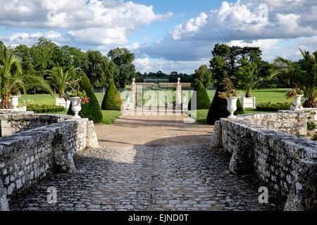 Il Chateau d' Avaray, Valle della Loira, Loir-et-Cher, Francia Foto Stock