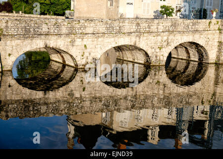 Il Chateau d' Avaray, Valle della Loira, Loir-et-Cher, Francia Foto Stock