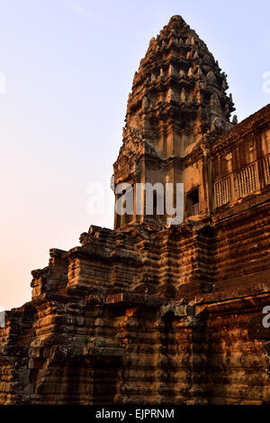 Angkor Wat thom tempio principale, Siem Reap Cambogia. Angkor Wat è una delle 7 antiche meraviglie del mondo. Foto Stock