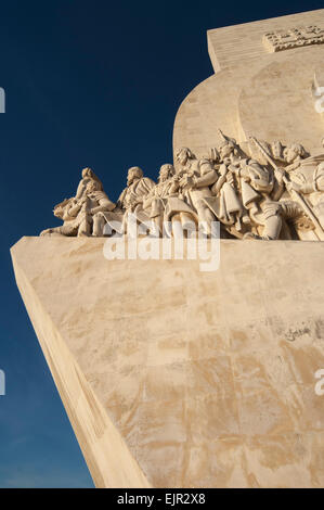 Lisbona portogallo/10dicembre 2006 - Monumento alle Scoperte sulla banca del fiume Tago Foto Stock