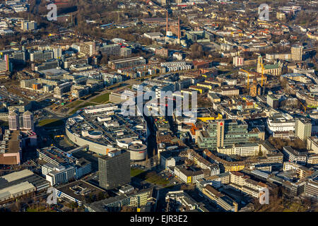 Grüne Mitte Essen tra Berliner Platz e Università di Essen, Berliner Platz shopping centre, spazio Limbeckerplatz ECE Foto Stock