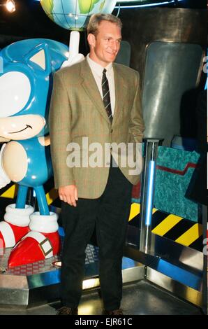 Francois Pienaar, ex-South African giocatore di rugby firma per i Saraceni Rugby Club. 4 Dicembre 1996 Foto Stock