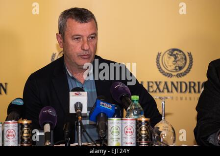 Marzo 31, 2015: Mircea Rednic l'allenatore della FC Petrolul Ploiesti presso la conferenza stampa di presentazione della partnership tra FC Petrolul Ploiesti ROU e Alexandrion Foundation a Sky Club in Paulesti, Romania ROU. Catalin Soare/www.sportaction.ro Foto Stock