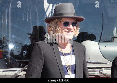 Country Music Stars Big & Rich onorato con un 'Ride of Fame' bus dedicato a loro. Taglio del nastro e la cerimonia di investitura ha avuto luogo il Pier 78. Dotato di: Big Kenny,Big & Rich dove: la città di New York, New York, Stati Uniti quando: 26 Set 2014 Foto Stock