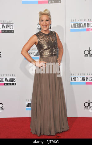 LOS ANGELES, CA - Novembre 18, 2012: Rosa al quarantesimo anniversario American Music Awards presso il Nokia Theatre LA LIVE. Foto Stock