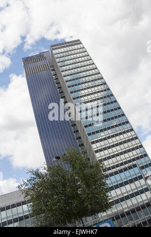 La cooperativa a società di assicurazione (CSI) Tower è un ufficio grattacielo costruito nel 1962, situato su Miller Street a Manchester. Foto Stock